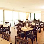 Uestuen Hotel Alsancak