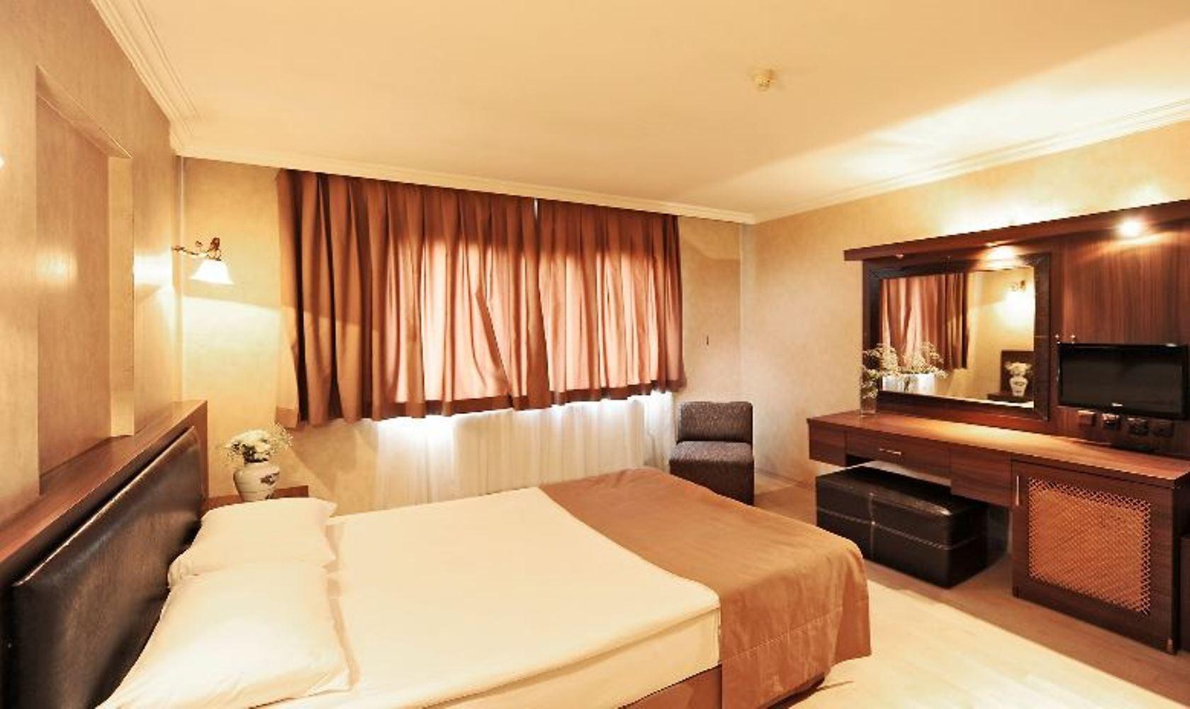 Uestuen Alsancak İzmir