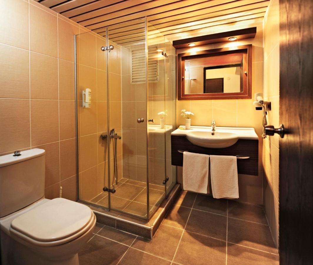 Uestuen Alsancak 3* İzmir